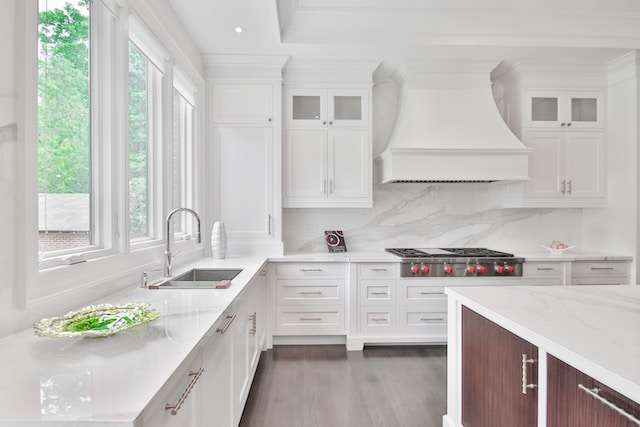 interior decoration for open kitchen in kolkata, kitchen interiro design for flats in kolkata